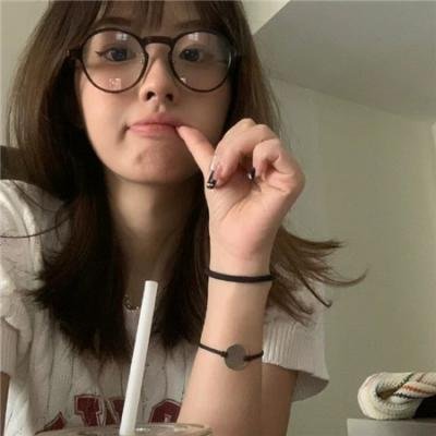 离婚后三个美女爆宠我